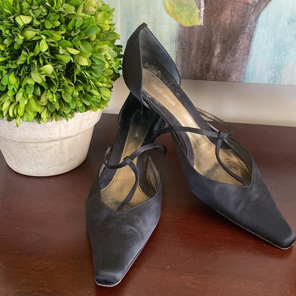 GIORGIO ARMANI VINTAGE BLACK SATIN SLINGBACK POINTED KITTEN HEELS PUMPS SIZE 40 - Picture 3 of 13